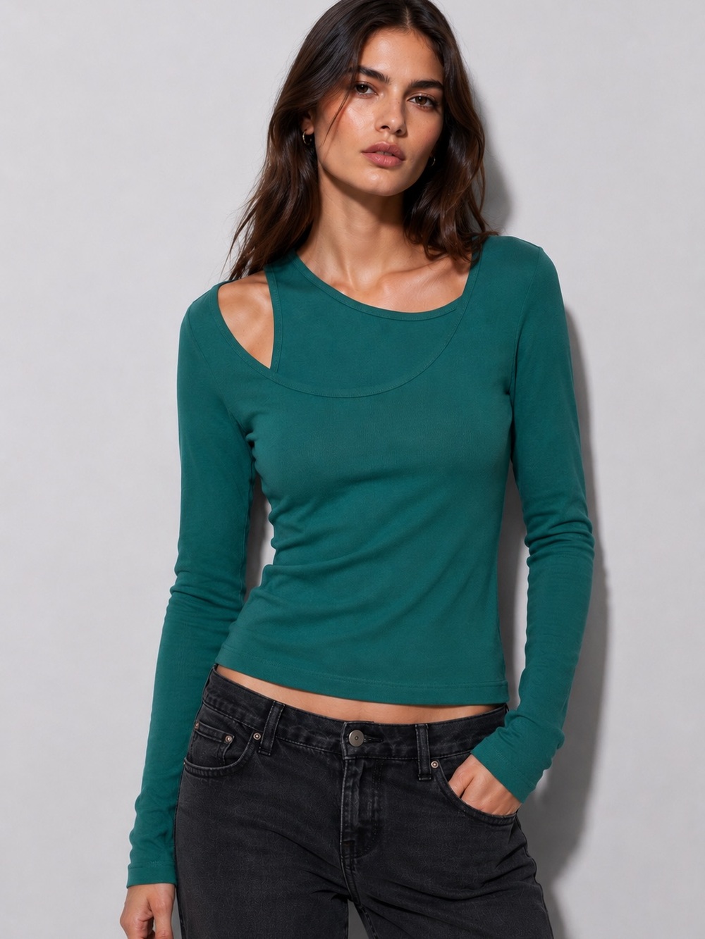 NWT Monrow Asymmetrical Cutout Top